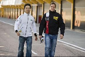 Aoyama y Lüthi - pilotos Interwetten Aoyama y Lüthi - pilotos Interwetten