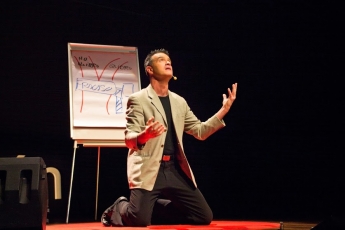 El Formador Iñigo Sáenz de Urturi vencedor en "TOASTMASTER" SPAIN 2015 