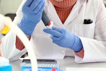 Sygnis crece un 19% en el primer cuatrimestre de 2015 y confía en su estrategia mixta de licenciar y comercializar para acelerar su crecimiento