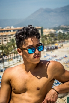 Space Ibiza lanzará próximamente su propia línea de gafas de sol de la mano de la firma norteamericana Surreal Sunglasses