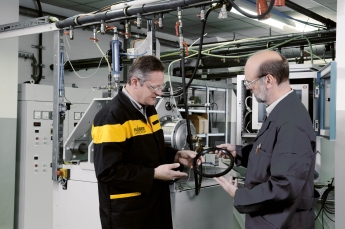 Klüber Lubrication recibe certificado conmemorativo en registro EMAS