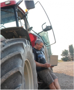Desde su aldea de 8 habitantes un agricultor se codea con una Fintech 