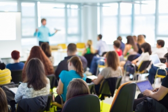 Los cursos de idiomas, formación clave para encontrar trabajo