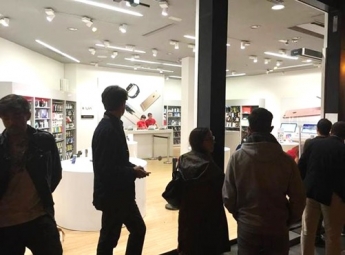 K-tuin vende 3000 unidades de iPhone 6S en sólo dos horas la noche del jueves