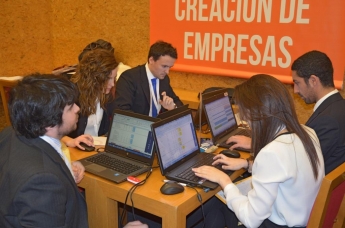 Global Management Challenge se compromete con la Educación Financiera