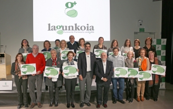 18 farmacias donostiarras se comprometen con el proyecto Farmacia Amigable