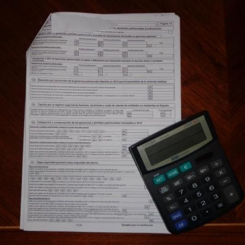 Consejos prácticos para  la declaración de la renta para inversores en mercados financieros