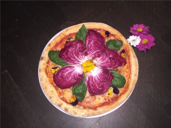 El Día de la Madre: díselo con flores y pizza