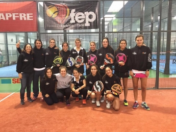 El equipo femenino de Pádel Bizkaia asciende a Primera con el respaldo de 4set