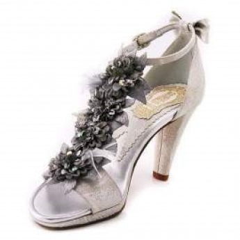 Noticias Celebraciones | Zapatos de novia a medida