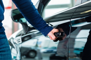 El color es el principal factor emocional en el proceso de compra de un automovil
