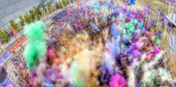 La Holi Run vuelve a Zaragoza tras la exitosa primera edición