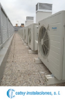 Catey Instalaciones, reconocida con una instalación de energía renovable de aerotermia, con CEDEC
