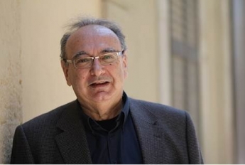 José Vaccaro Ruiz presenta su última novela, 'Conjura Gaudí': Un atentado terrorista contra el templo de la Sagrada Familia que causaría tres mil muertos