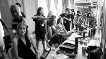 Redken repite como peluquero oficial de la Pasarela Adlib