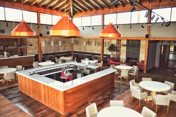 Finca Santa Rosalía abre al público su Asador, un restaurante único para degustar carne de Wagyu