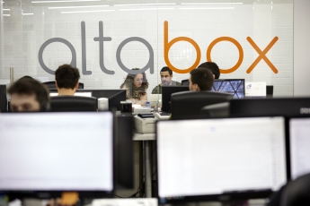 Altabox multiplica por cuatro su facturación gracias a la innovación digital en el punto de venta