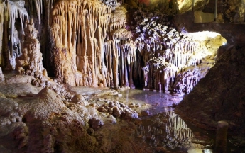 Un nuevo concepto de turismo: Las Cuevas de Génova