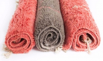 Sukhi moderniza las alfombras bereberes tradicionales