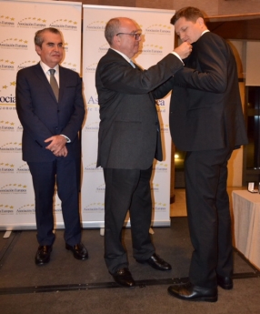 AEDEEC otorga a OVB Allfinanz España la Medalla de Oro Europea al Mérito en el Trabajo