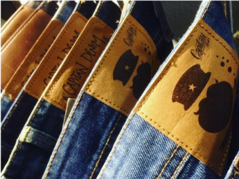 Capitán Denim toma el mando