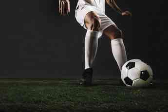 Futbolcienporcien analiza ‘los mejores avances en tecnología de botas de fútbol’
