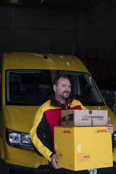 DHL, Fútbol Emotion y la ONG Red Deporte ponen en marcha el proyecto solidario 'Fútbol Everywhere'