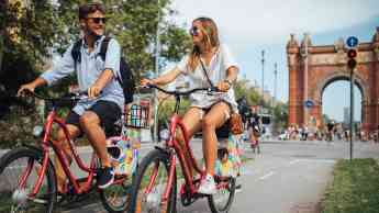 Las bicicletas eléctricas de Scoot seducen a los vecinos de Barcelona