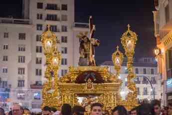 Noticias Artes Visuales | Detalle de un desfile de Semana Santa