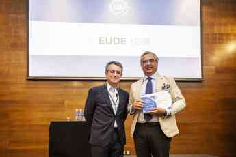 Noticias Marketing | EUDE recoge el premio FSO