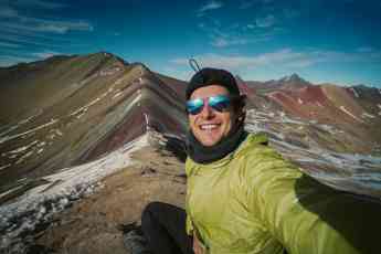 Noticias Marketing | Ala Estrada en las montañas de colores de Perú