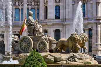 La Fuente de Cibeles, un símbolo de Madrid de gran valor histórico, según Tourintaxi