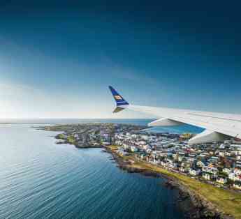 Icelandair lanza tarifas promocionales para volar a Islandia este verano