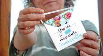 Tendencias de moda: Porta mascarillas personalizados. La última idea de todoinvitacion.com