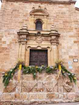 Almonacid convoca el XVII Concurso de Postales y el I de decoración de fachadas y balcones en Navidad