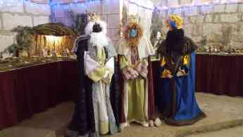 Melchor, Gaspar y Baltasar despidieron la Navidad parejana en la Misa de Reyes