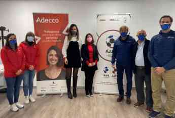 Adecco Outsourcing y la AJJFS firman un acuerdo para mejorar la inserción laboral de jugadores y jugadoras de fútbol sala