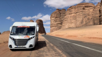 Regresan a España las autocaravanas Yakart que participaron en el rally Dakar 2021