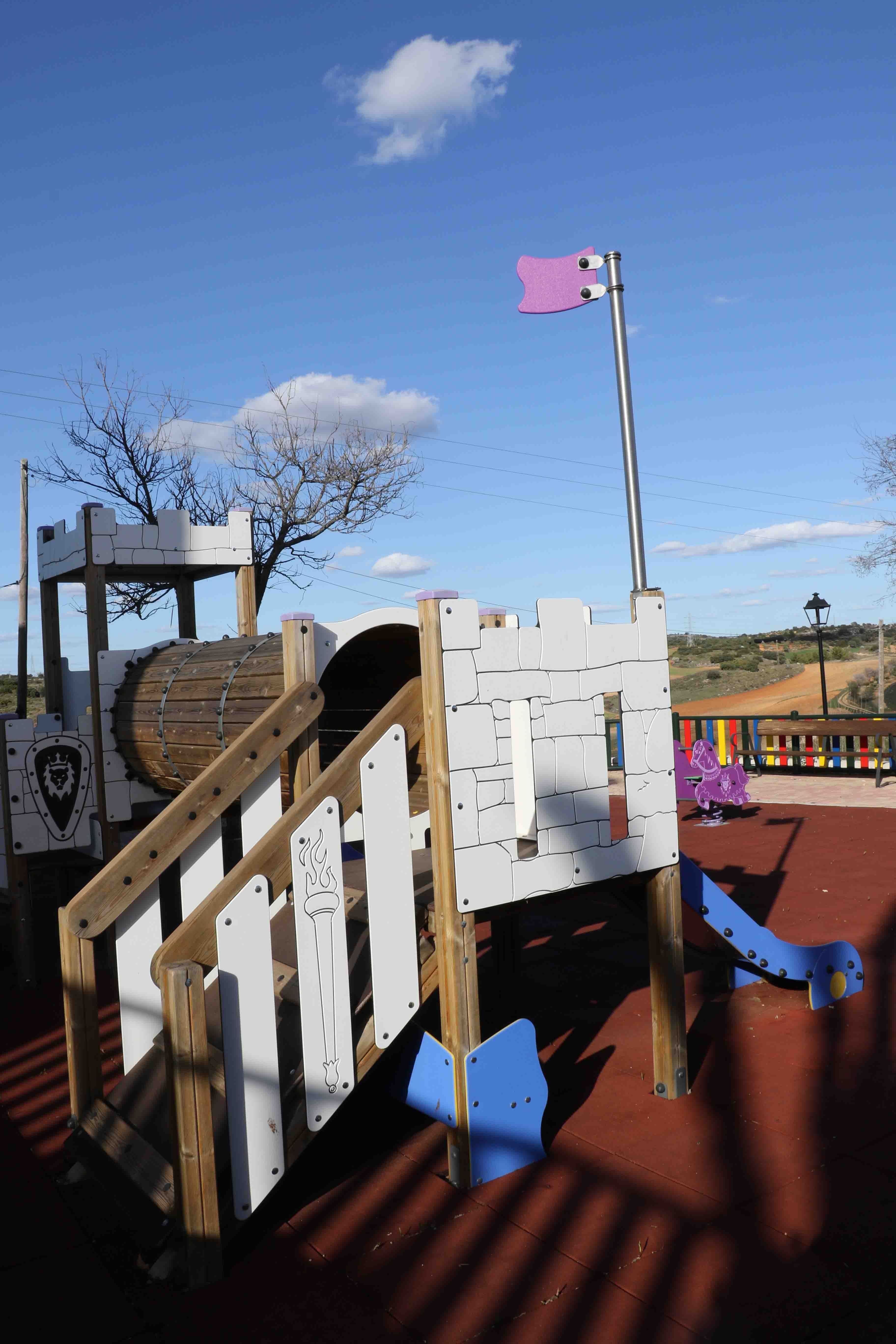 Fuentenovilla renueva sus parques infantiles 