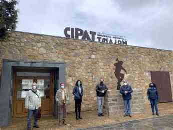 Foto de El CIPAT de Tamajón recibe la cesión de fósiles que