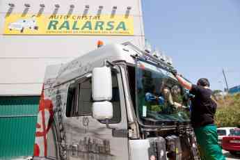 Ralarsa Trucks, la nueva división de lunas de camiones 