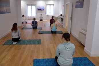 Sol y Luna abre las puertas de Salamanca al yoga y la meditación 