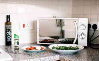 Cómo elegir el mejor microondas y la mejor picadora para la cocina, según hornomicroondas.com.es