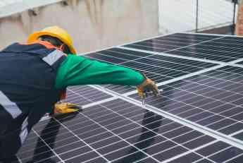 Energías renovables y autoconsumo frente a la subida de la Luz