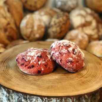 Leon The Baker explica los beneficios del pan de remolacha: un superalimento fitness 