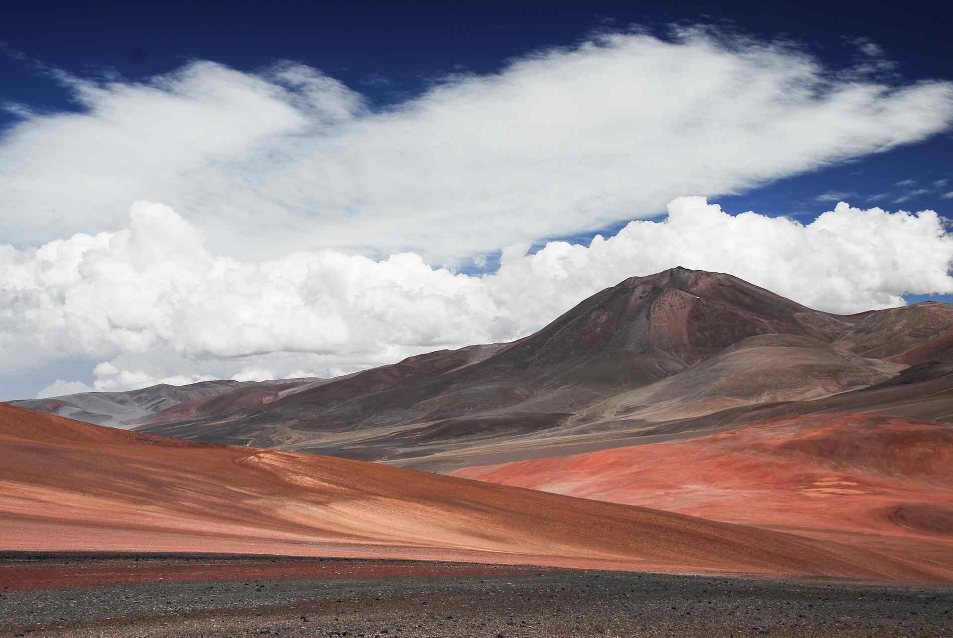 La Ruta de los Seismiles: un destino irresistible entre volcanes andinos