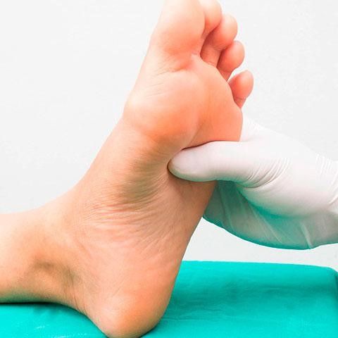 Las personas que sufren diabetes tienen mayor riesgo de sufrir problemas en los pies