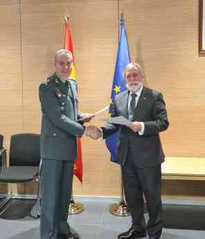 Firma acuerdo Guardia Civil y Marinas de España