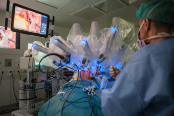 Foto de Quirónsalud Tenerife realiza su primera cirugía robótica