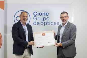 Foto de Cione Grupo de Ópticas recibe la certificación de